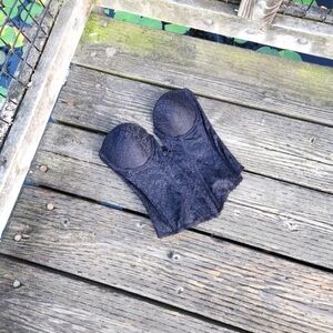 Black lace plunge corset